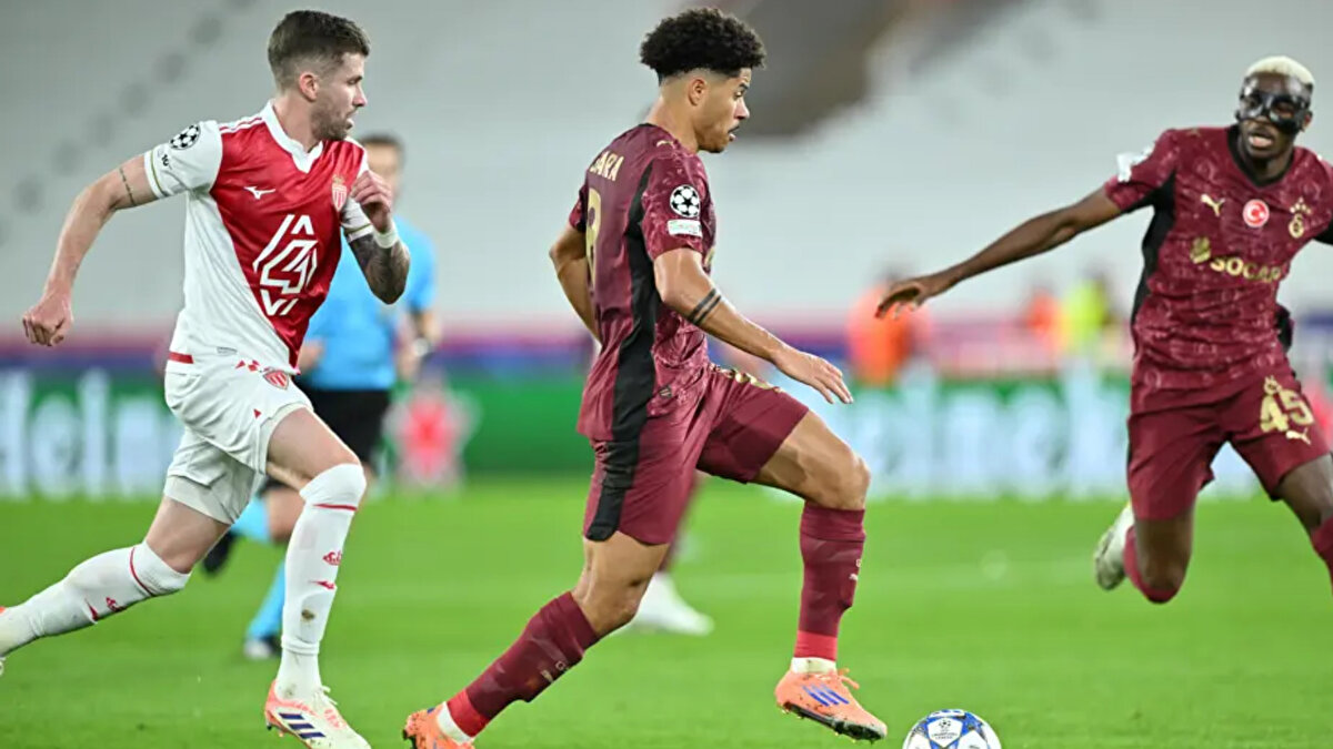 L'Equipe: Monaco, Şampiyonlar Ligi'nde Galatasaray'ı domine ederek bir üst tura yükseldi<br><br> <br><br>"Monacolular büyük ölçüde üstünlük kurarak sayısız fırsat yarattılar. Ancak mükemmel bir Uğurcan Çakır ile karşılaştılar. Çakır 67. dakikada sakatlanarak oyundan çıktı ve yerine Günay Güvenç girdi. Monaco'nun teknik direktörü Sebastien Pocognoli tarafından sahaya girerken alay konusu olan yedek kaleci, birkaç saniye sonra Camara'nın kornerinde pahalı bir hata yaptı. Böylece Galatasaray kalecisinin oyundan çıkması her şeyi değiştirdi ve Monaco taraftarlarını çok sevindirdi."