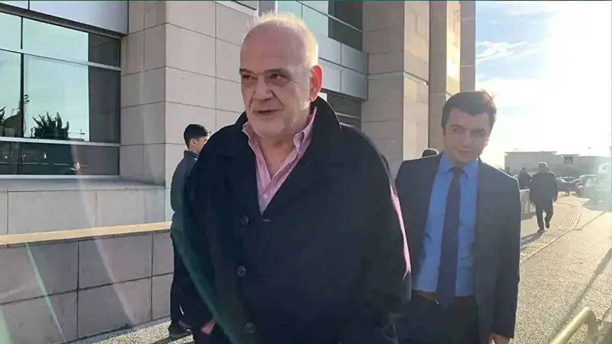 YASAL BAHİS SİTELERİNE 1830 İŞLEM YAPILMIŞ<br><br> Bahis soruşturmasında yer alan rapora göre Ahmet Çakar, aynı dönemde yasal bahis şirketlerine tam 1.830 işlemle, toplamda 16.978.959 TL gönderdi. 