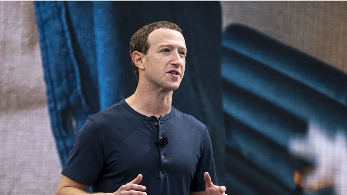 Meta CEO’su Mark Zuckerberg’in sahibi olduğu 300 milyon dolarlık mega yat Launchpad, Korint Körfezi’nde seyir halindeyken dikkatleri üzerine çekti. Hem yatın büyüklüğü hem de taşıdığı teknoloji odaklı özellikler, Akdeniz’deki bu yolculuğu kısa sürede sosyal medyanın gündemine taşıdı.