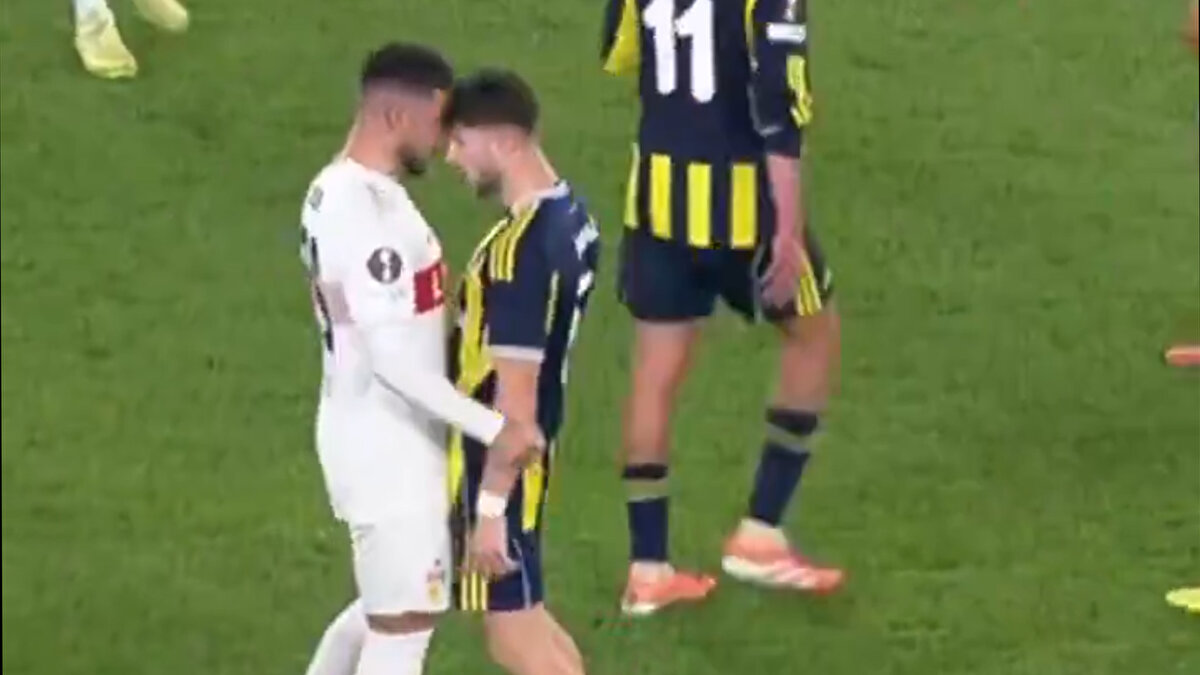 Kart Bahsi 90+8’de Geldi: Stuttgart Maçı Şüpheleri Derinleştirdi<br><br>Dosyadaki bir diğer çarpıcı bahis ise 23 Ekim’de oynanan Fenerbahçe–Stuttgart karşılaşmasına ait. Ersen Dikmen’in, “İsmail Yüksek kart görür” bahsini 2.93 orandan 3 kez oynadığı ve yine tüm kuponların kazandığı belirlendi.<br><br>