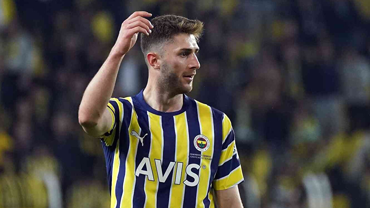 SABAH’ın haberine göre; MASAK’ın yürüttüğü soruşturma kapsamında ortaya çıkan rapor, özellikle Fenerbahçeli orta saha oyuncusu İsmail Yüksek üzerine oynanan özel bahislerde dikkat çekici bir yoğunluk olduğunu gösterdi.