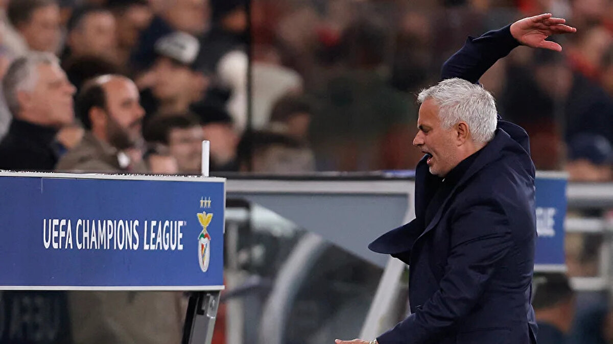 Son olarak dün evlerinde oynan mücadelede Napoli'yi 2-0 yendi ve puanını 6'ya çıkardı.