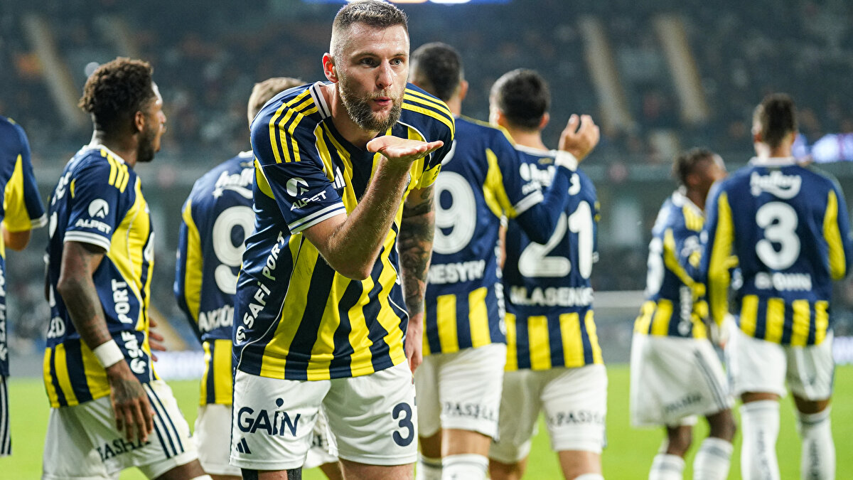 UEFA Avrupa Ligi'nde 6. hafta heyecanı bu akşam başlıyor. Temsilcimiz Fenerbahçe zorlu deplasmanda Brann ile karşılaşacak.