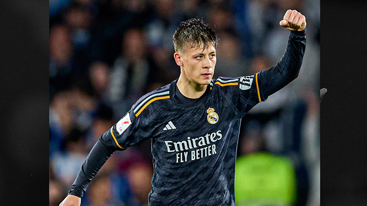 Scout ekibinin raporlarına göre, Güler’in teknik kalitesi ile taktiksel disiplini dengede tutabilmesi, Liverpool’un güncel sisteminde önemli bir avantaj olarak değerlendiriliyor.