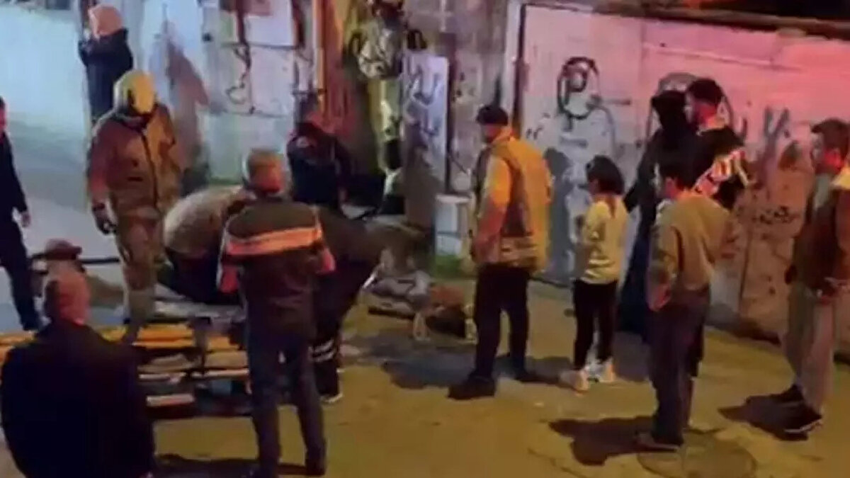 Olay yerine gelen Pendik Belediye Başkanı Ahmet Cin ve Pendik Kaymakamı Mehmet Yıldız incelemelerde bulundu. Yangının kesin çıkış nedeni için ekiplerin çalışmaları sürüyor.