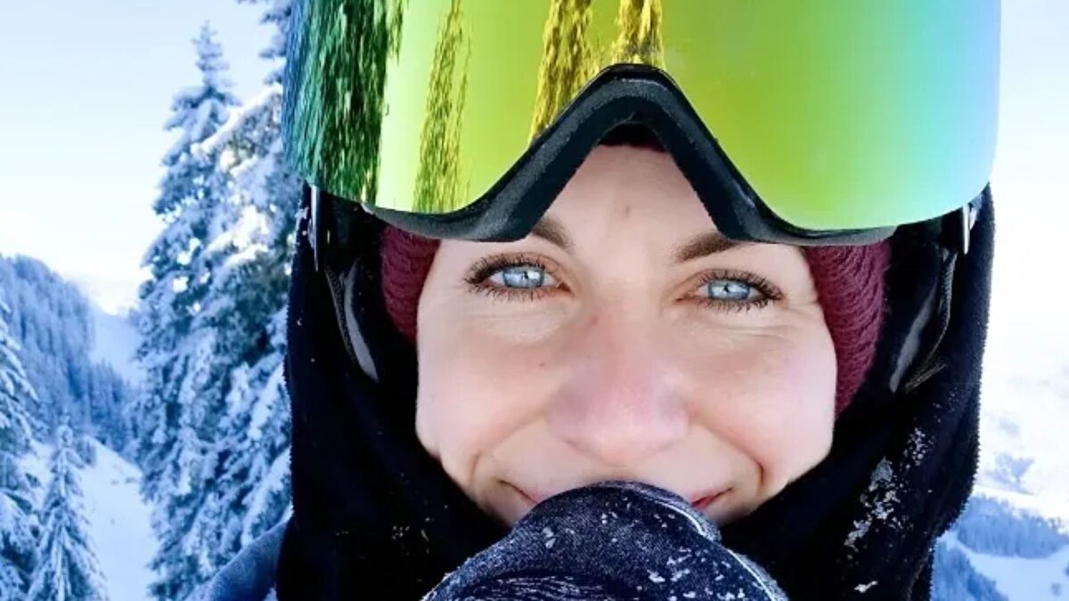 Geç yapılan yardım çağrısı eleştiriliyor<br><br>Soruşturma, Plamberger’in kritik hatalar zinciri nedeniyle suçlandığını ortaya koyuyor. Savcılık, 19 Ocak’ta gece 02.00 sularında yardım aramak için bölgeden ayrılan Plamberger’in, hava şartları kötüleşmişken tırmanışı çok önce sonlandırması gerektiğini ifade etti. Aynı gece 22.50’de bölgeden geçen polis helikopterine sinyal vermediği ve kurtarma ekiplerine yaklaşık 03.30’da ulaşarak önemli zaman kaybettirdiği belirtildi.