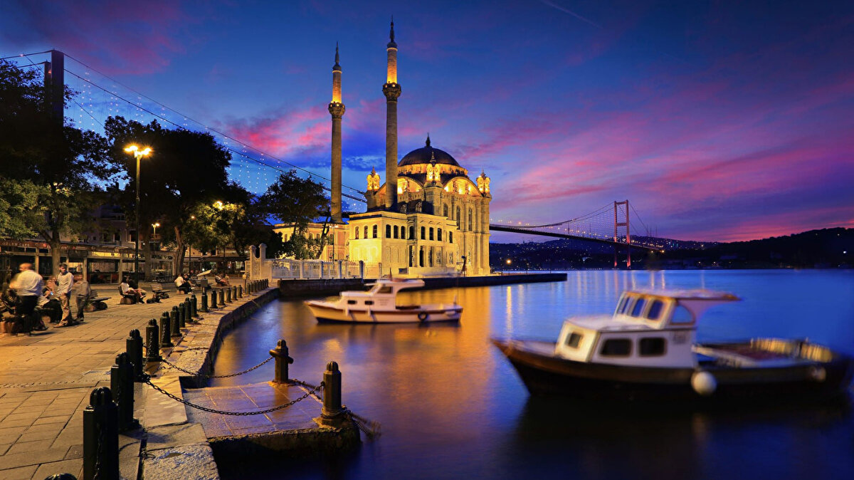 İstanbul’un Site Aidatı Haritası<br>İstanbul'da 2024 yılı itibarıyla, Profesyonel Tesis Yöneticileri Derneği (PTYD) tarafından yapılan araştırmaya göre, site aidatlarının en yüksek olduğu ilçeler Beşiktaş, Beykoz, Sarıyer, Zeytinburnu ve Şişli olarak belirlendi. Beşiktaş’ta 13 bin 134 lira olan ortalama aidat, en yüksek ödeme olarak kaydedildi.