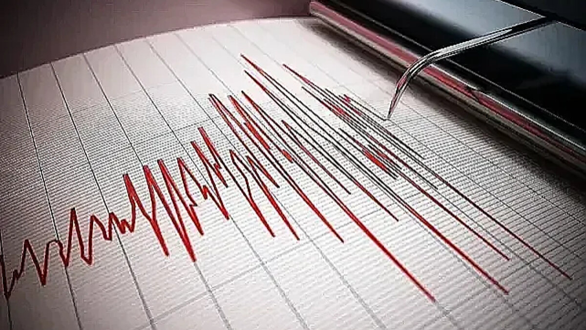 En az 6 ilin etkilenebileceği güçlü deprem senaryosu<br>Polat, Yedisu Fayı üzerinde yaşanacak büyük ölçekli bir kırılmanın Tunceli, Bingöl, Erzincan, Muş, Elazığ ve Erzurum’un bazı bölgelerinde ciddi etkiler oluşturabileceğini belirtti. Üç fayın aynı anda devreye girdiği bir senaryoda ise sarsıntının en az 7,5 büyüklüğüne ulaşabileceğini dile getirdi. Polat, bölgedeki yerleşimler için acil önlem alınması ve kurumların hazırlık süreçlerini hızlandırması gerektiğini ifade etti.