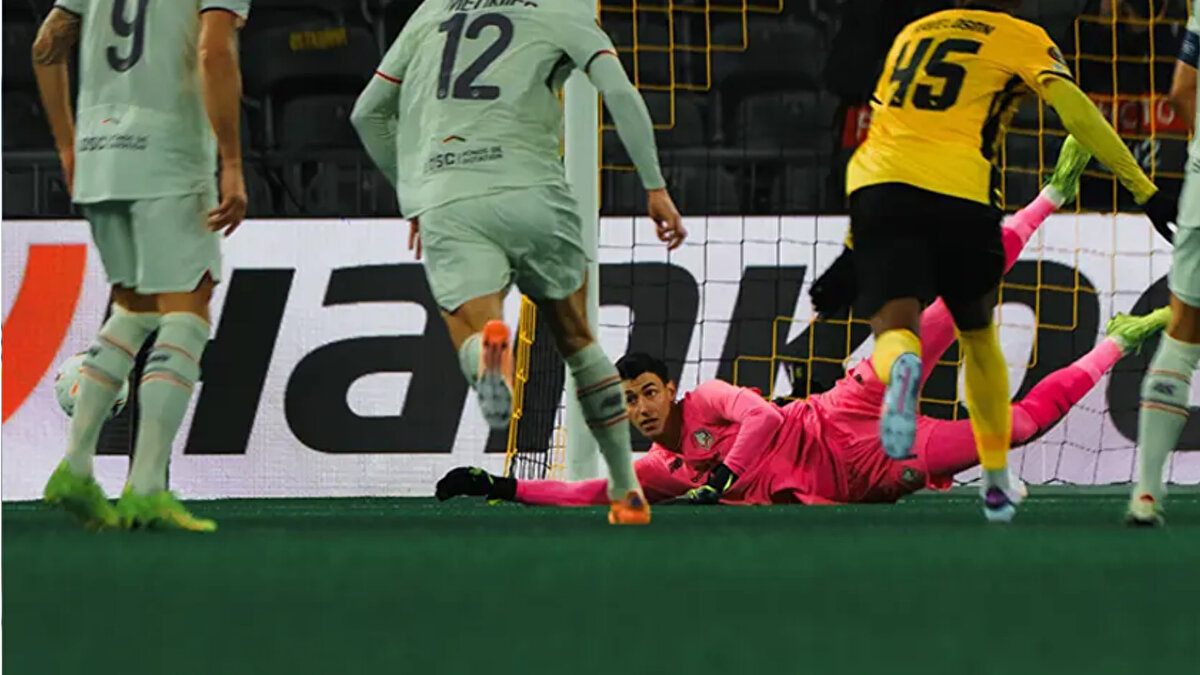 7. KURTARIŞI <br><br>Berke Özer Roma maçında kurtardığı 3 penaltıyı da sayarsak bu sezon Lille'de 8 penaltının 7'sini kurtardı.