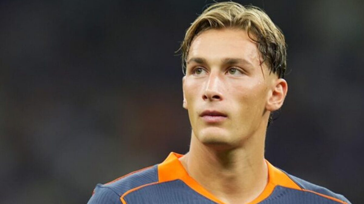 Pio Esposito, bu sezon Inter'de 18 karşılaşmada forma şansı buldu. 20 yaşındaki forvet bu müsabakalarda 3 gol, 3 asist üretti.