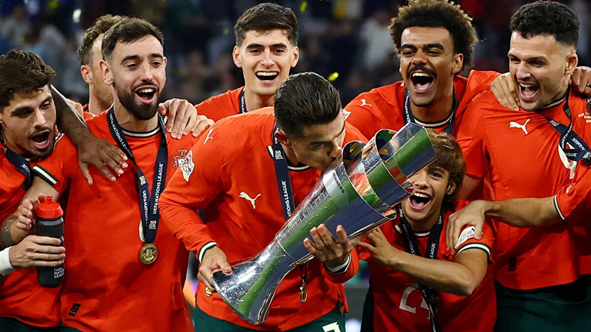 7- PORTEKİZ: 63.267