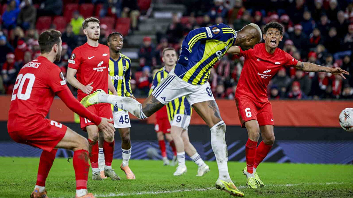 İLK 24 MATEMATİKSEL OLARAK GARANTİLENDİ<br><br>Asensio, Semedo, Edson Alvarez ve teknik direktör Tedesco’dan yoksun bir şekilde sahaya çıkan sarı-lacivertli takım Talisca’nın hat-trick yaptı maçı 4-0 kazanarak ilk 24’e kalmayı matematiksel olarak garantiledi. <br>