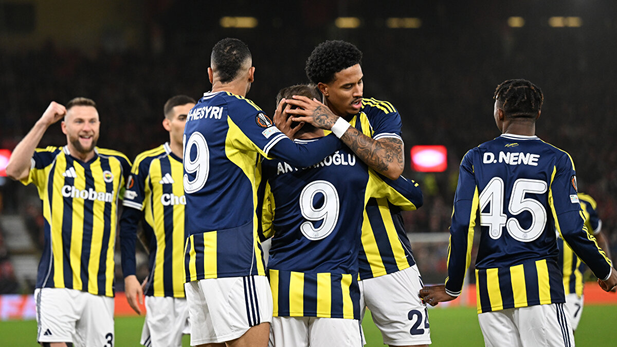 -Fenerbahçe'nin 8 hafta sonunda tahmini ortalama puanı 13,73<br><br>-10 bin simülasyon sonucunda en yüksek ihtimalli puan: 14 (%40)<br>