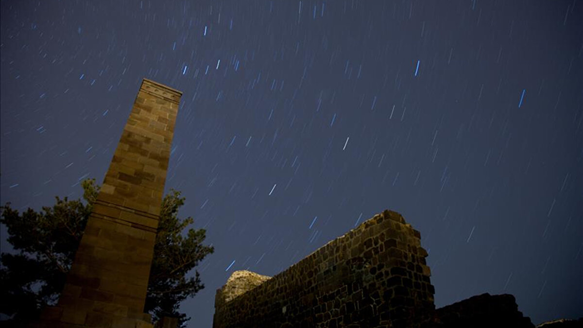 Antalya: Özellikle Alanya çevresi ve Torosların yüksek kesimleri, uygun hava koşullarında muazzam bir seyir zevki sunacaktır.