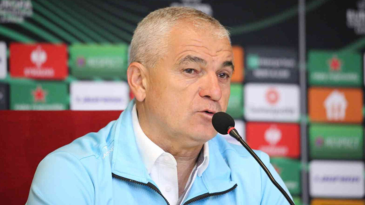 Rıza Çalımbay (2005-202324 Beşiktaş, 2017-2018 Trabzonspor)