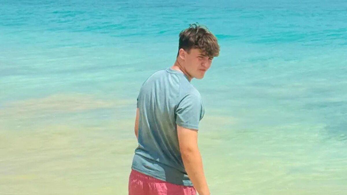 Aile, Almanya’da kanser bağışıklık tedavisi için GoFundMe üzerinden yardım toplamaya başladı. Stephen Hall, “Amacımız sadece Max’e en iyi tedaviyi sağlamak değil, başka çocukların benzer durumlarla karşılaşmaması” diye konuştu. Üniversite Hastaneleri Northamptonshire Grubu Medikal Direktörü Hemant Nemade de, “Max ve ailesinin yanında olduğumuzu belirtiriz. Olayın detaylarını inceliyoruz, ders çıkaracağız” açıklamasını yaptı.