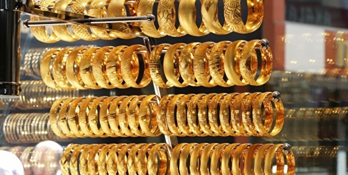 Baydar, Powell’ın açıklamalarının piyasada “güvercin” olarak algılandığını ve bu durumun altına sınırlı da olsa destek verdiğini ifade ederek, “Teknik olarak bakıldığında altında yukarı yönlü sinyaller halen devam ediyor” dedi.