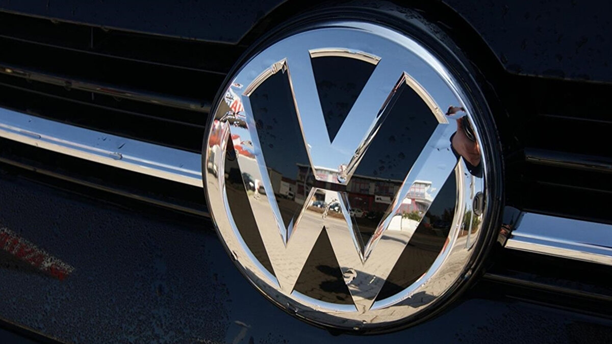 Cam Fabrika olarak da bilinen tesisin, Dresden Teknik Üniversitesi iş birliğiyle yapay zeka, robotik ve çip geliştirme alanlarına odaklanan bir araştırma kampüsüne dönüştürülmesi hedefleniyor.