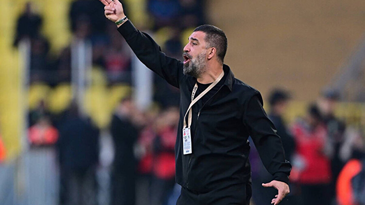 Bonservis Bedeli Belli Oldu<br><br>Transferin mali detayları da netleşti. Shakhtar Donetsk, bu transfer için LNZ Cherkasy kulübüne 4.4 milyon euro bonservis bedeli ödeyecek.