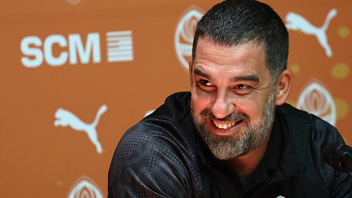 Ukrayna Premier Ligi ekiplerinden Shakhtar Donetsk, kadrosunu güçlendirmek için düğmeye bastı.