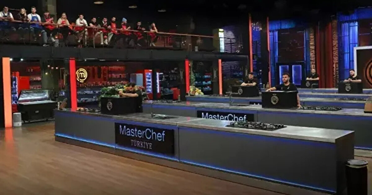 13 Aralık MasterChef Eleme Adayları<br><br>Bu hafta dokunulmazlık oyunları ve takım mücadeleleri sonucunda eleme potasına giren isimler şunlardı:<br><br>Erim<br><br>Barış<br><br>Çağatay<br><br>Semih<br><br>Kerem