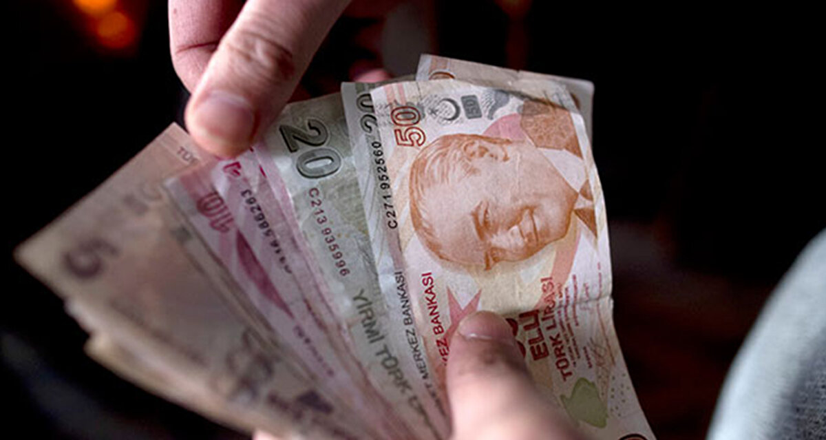 İkinci toplantı 18 Aralık’ta<br><br>Çalışma ve Sosyal Güvenlik Bakanlığı tarafından yapılan açıklamada, Asgari Ücret Tespit Komisyonu’nun ikinci toplantısını 18 Aralık 2025 Perşembe günü saat 14.00’te yapacağı bildirildi. Toplantıya Çalışma Genel Müdürü Oğuz Tuncay başkanlık edecek.