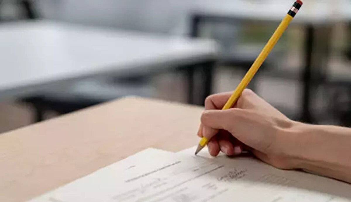 İSG Sınav Sonuçları Ne Zaman Açıklanacak?<br><br>ÖSYM takvimine göre süreç işlemeye devam ediyor. Geçtiğimiz hafta uygulanan sınavın değerlendirme süreci başladı. Adayların merakla beklediği İSG sınav sonuçları, 2026 yılının ilk haftasında erişime açılacak.