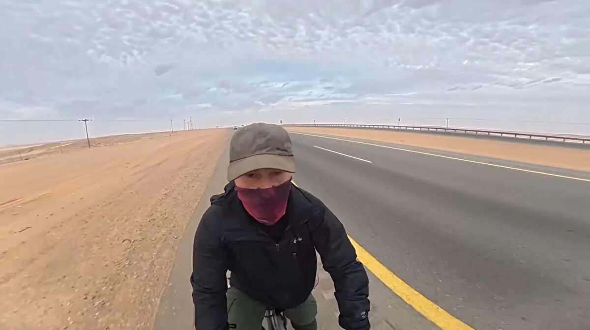 Yaklaşık 33 gün süren yolculuğun sonunda Medine’ye varan Fahrettin Şener’in hedefi, 400 kilometre daha pedal çevirerek Mekke’ye ulaşmak ve umre ibadetini tamamlamak. Şener, ibadetinin ardından aynı güzergâhı izleyerek Balıkesir’e geri dönmeyi planlıyor.