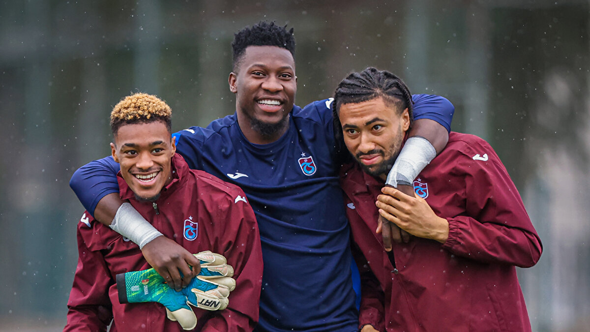 İÇ SAHADA TRABZONSPOR ÜSTÜN<br><br>Trabzonspor, Beşiktaş'ı evinde konuk ettiği maçlarda daha üstün taraf. İki takım da Trabzon'da 51 defa karşılaştı. Fırtına, bu maçların 24'ünü kazanırken, Beşiktaş ise 15 kez galip geld. Oynanan 12 maç da beraberlikle sonuçlandı. <br><br>