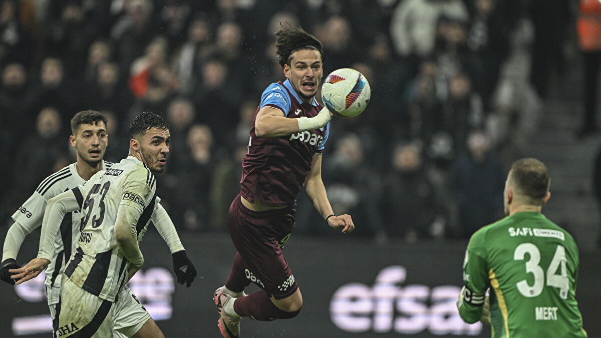 TRABZONSPOR-BEŞİKTAŞ MAÇI SAAT KAÇTA?<br><br>Trabzonspor-Beşiktaş maçı saat 20:00'da başlayacak. Zorlu maç Bein Sports 1 ekranlarından yayınlanacak.