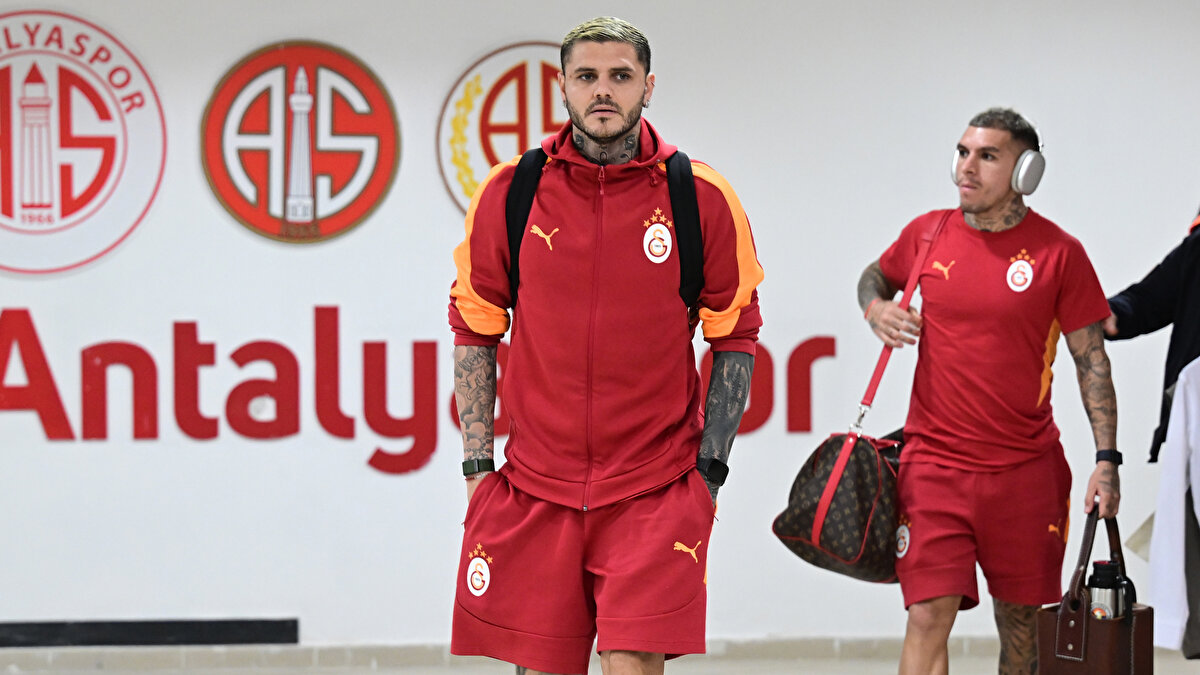YÖNETİMİN DÜŞÜNCESİ NET<br><br>Galatasaray yönetimi, Icardi'nin gitmek istemesi halinde engel olmayacağı fakat kiralık transferine sıcak bakmadığı belirtiliyor.