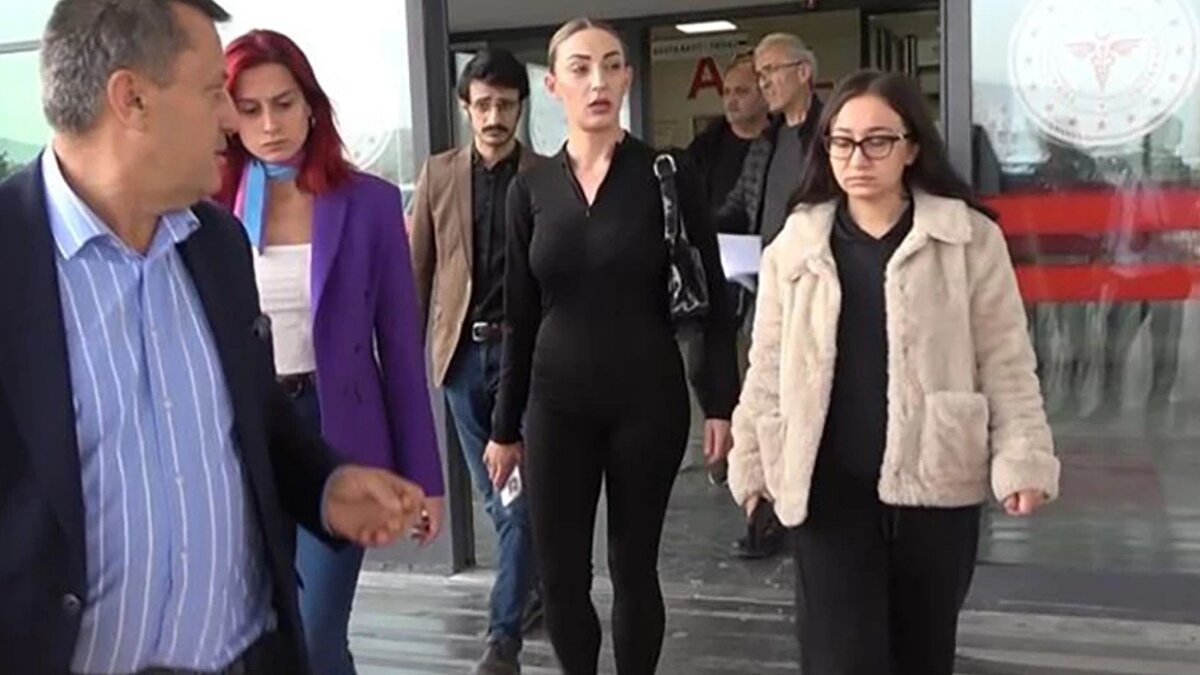 O sırada Tuğyan büyük tepkiler vererek çığlık atıyordu. Ben ise şok halinde kaldığım için tepki verememiştim. Daha sonra bizi hastaneye sevk ettiler. Sonra Tuğyan'ı başka hastaneye sevk edecekerdi. Tuğyan bana yönelik, 'o da gelecek' dedi ve aynı ambulansta gittik. Kervan bizi orada bekliyordu. Hastaneden sonra Kervan'ın evine gittik. Sonra geri hastaneye döndük. Biz geri döndüğümüzde Tuğyan, annesinin öldüğünü öğrendi. İşimiz bittikten sonra hastanede, Tuğyan'ın akrabaları ile Kervan'ın Çınarcık'taki evine gittik. Bu sırada Tuğyan'la aramızda herhangi bir muhabbet geçmedi. Çünkü hiç yalnız kalmamıştık.