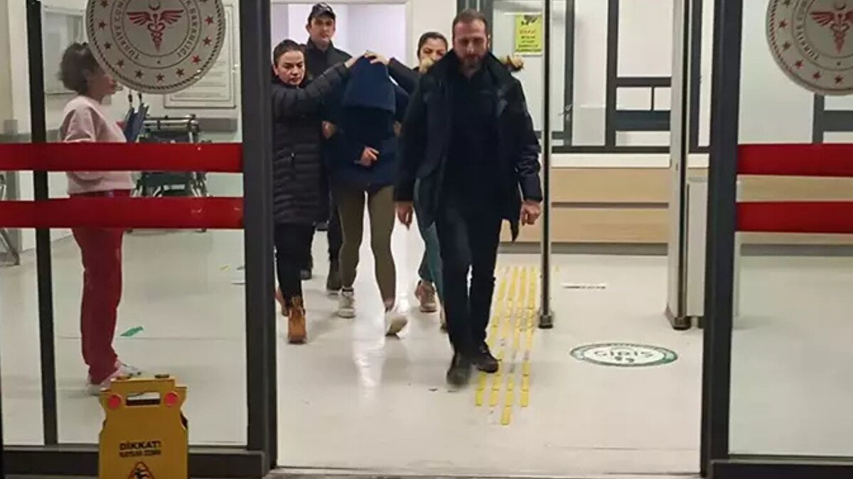 Ben hala olayın etkisi altında kalmıştım. Yaklaşık yarım saat sonra aynı kişilerle Çınarcık'taki eve gittik. Tuğyan'ın kardeşi Tuğberk, Çınarcık'taki eve geçmişti. Hülya abla yanımıza gelmişti. Bana, 'Gel seni bana götüreyim' dedi. Onun evine gittim. Hülya abla Güllü'nün öldürüldüğünden emin bir şekilde bana yönelik, 'Eğer böyle bir durum varsa ki bence var. Dikkat et kendine. O, Güllü'nün kızı' dedi. Ben onların güçlü bir aile olmasından dolayı korktuğum için Güllü'nün ölümüne dair şahit olmuş olduğum durumu Hülya abla dahil kimseye söylemedim.