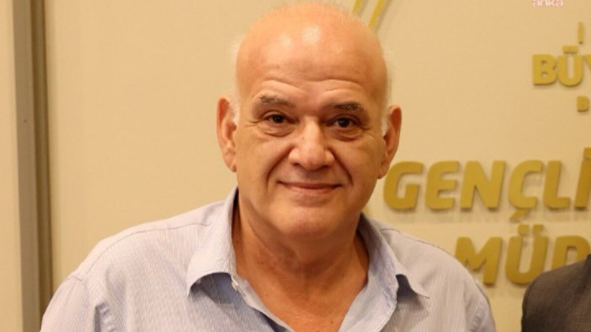 Ahmet Çakar ifadesinde, 1980-1998 yılları arasında hakem olarak görev yaptığını ve 1992-1998 yılları arasında FIFA kokartlı hakem olduğunu ifade ederek, "Benim yasal bahis sitelerine, bir sitede üyeliğim bulunmaktadır. Bunun haricinde tam tarihini hatırlamamakla birlikte diğer yasal bahis sitelerinde üyeliğim olmuş olabilir. Bu hesaplarda çok cüzi miktarda ve uzun süre önce oynadığım için hangi bahis sitelerinde üyeliğim olduğunu şu an hatırlayamıyorum. Benim yasa dışı bahis hesabım yoktur. Hayatım boyunca da hiç yasa dışı bahis oynamadım. Oynayacak olsam yasal bahis sitelerine üyeliğim olmazdı" dedi.<br>