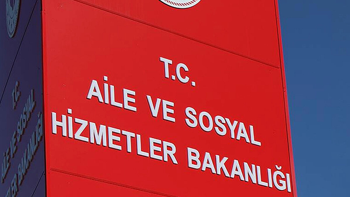 Bakan Göktaş'tan "Hizmet Kalitesi" Vurgusu<br><br>Bakan Göktaş, yapılacak olan alımların temel amacının vatandaşlara sunulan hizmetin kalitesini artırmak olduğunu belirtti. Özellikle sosyal hizmetlerin daha etkin yürütülmesi adına yapılacak olan bu 3 bin kişilik takviye, bakanlığın sahadaki gücünü artırmayı hedefliyor.