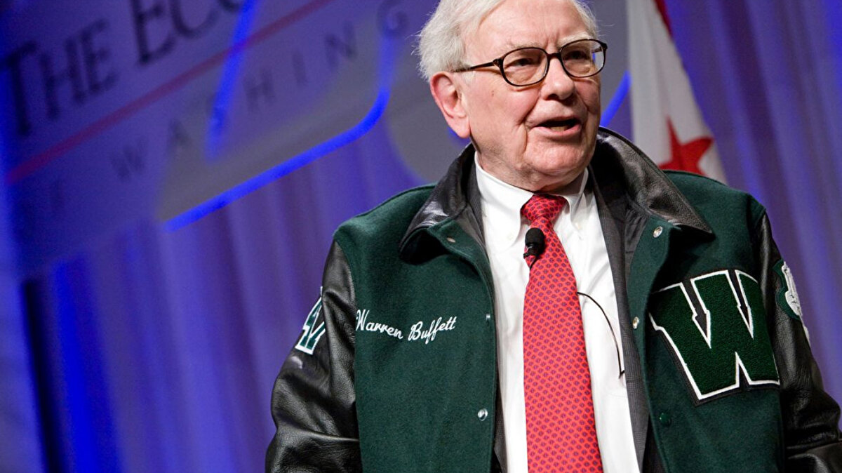 Yatırımın efsane ismi<br><br>Yatırım dünyasının duayeni Warren Buffett, 148,5 milyar dolarlık servetiyle dokuzuncu sırada yer aldı.