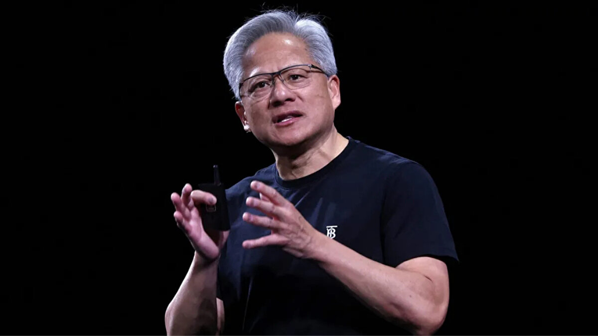 Yapay zeka ve yarı iletken etkisi<br><br>Nvidia CEO’su Jensen Huang, yapay zeka çiplerine olan küresel talebin artmasıyla servetini 153,7 milyar dolara çıkararak sekizinci sıraya yükseldi.