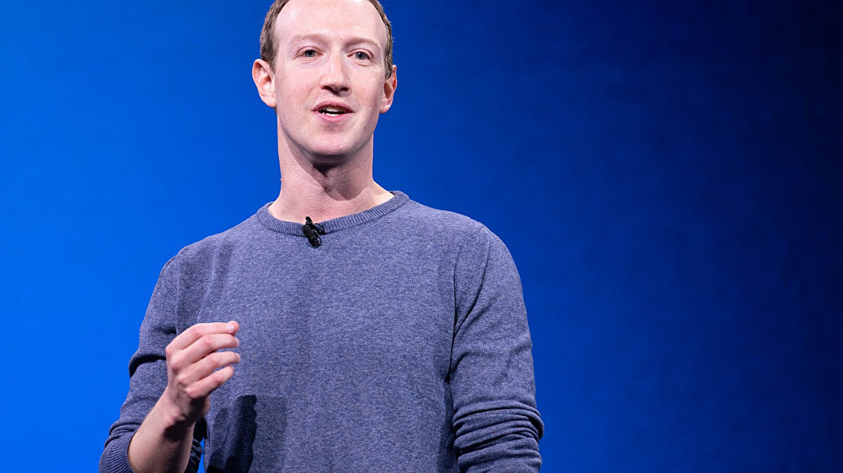Meta ve lüks sektörü<br><br>Meta CEO’su Mark Zuckerberg 223,2 milyar dolarlık servetiyle altıncı sırada bulunurken, lüks sektörünün önde gelen ismi Bernard Arnault 189,3 milyar dolarla yedinci sırada yer aldı.