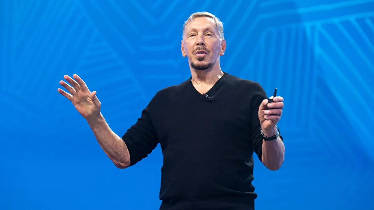 Teknoloji devleri yarışı<br><br>Oracle’ın kurucusu Larry Ellison 236,7 milyar dolarla üçüncü sıraya yerleşirken, Amazon’un kurucusu Jeff Bezos 235,1 milyar dolarla dördüncü sırada yer aldı.
