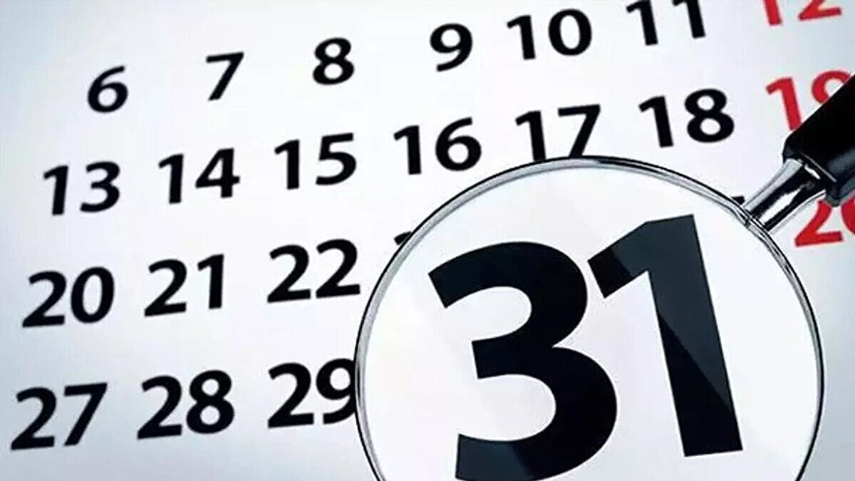 31 Aralık 2025 Resmi Tatil mi? Yarım Gün mü?<br><br>En çok merak edilen konu 31 Aralık gününün tatil statüsü. Kamuoyundaki beklentinin aksine, 31 Aralık 2025 Çarşamba günü resmi tatil değildir.<br><br>Yılın son günü için uygulanan prosedür şu şekildedir:<br><br>Resmi Tatil Durumu: Hayır, resmi tatil değildir.<br><br>Yarım Gün İzni: Hayır, 31 Aralık öğleden sonra yarım gün tatil uygulanmaz.<br><br>Mesai: Kamu kurumları, bankalar ve özel sektör çalışanları için tam gün mesai devam eder.<br><br>Dolayısıyla 31 Aralık Çarşamba günü memurlar ve özel sektör çalışanları normal mesailerine devam edeceklerdir.