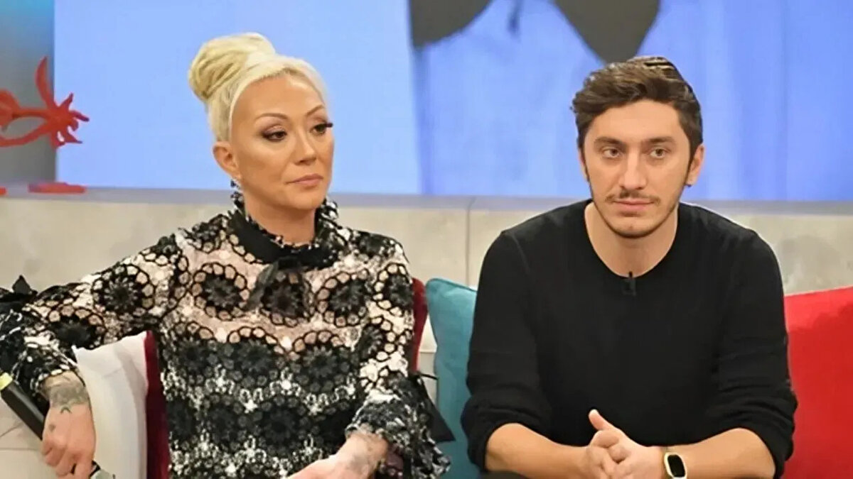 Tuğberk Yağız hakkında yeni iddialar<br>Soruşturma sürecinde Güllü’nün oğlu Tuğberk Yağız ile ilgili de dikkat çeken iddialar gündeme geldi. Bir televizyon programında, Yağız’ın annesinin vefatının ardından camı kırarak eve girdiği ve evden bazı eşyalar aldığı ileri sürüldü. Bu iddialar, delillerin yok edilmiş olabileceği yönündeki tartışmaları beraberinde getirdi.