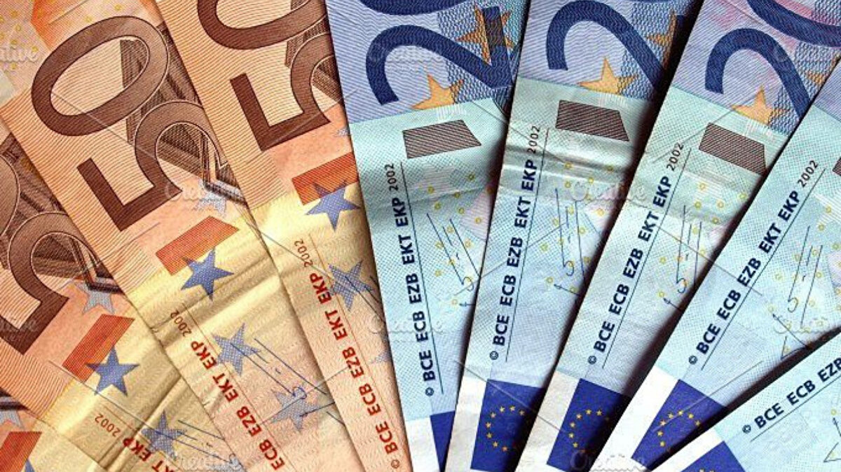 Avrupa’da maaşlar mercek altında<br><br>Yeni yılla birlikte yurt dışında çalışma planı yapanların sayısı artarken, Avrupa’daki ortalama maaşlar da merak konusu oldu. Eurostat verileri, kıta genelinde en düşük ve en yüksek maaşlar arasındaki farkın dikkat çekici boyutlara ulaştığını ortaya koydu.