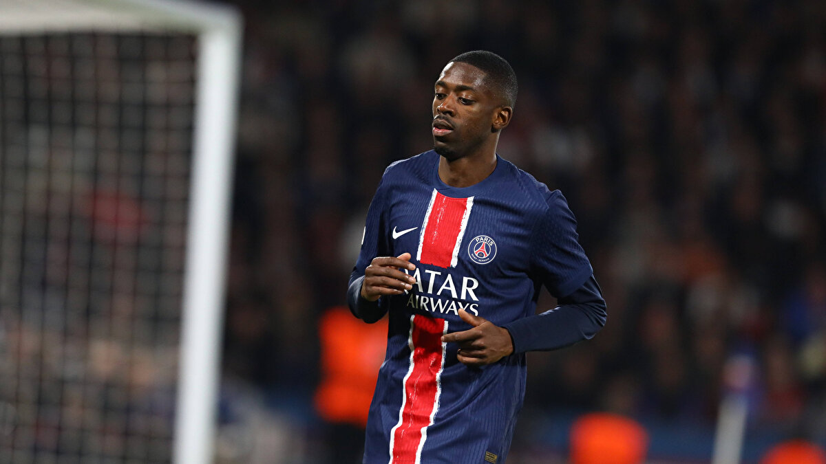 Ödüllere PSG Damgası<br><br>Geceye Fransız devi Paris Saint-Germain damga vurdu. Yılın erkek kalecisi ödülünü İtalyan eldiven Gianluigi Donnarumma kazanırken, yılın erkek teknik direktörü ödülü ise Luis Enrique'nin oldu. Kadınlarda ise zirvenin sahibi değişmedi ve en iyi futbolcu ödülünü Aitana Bonmati kucakladı.