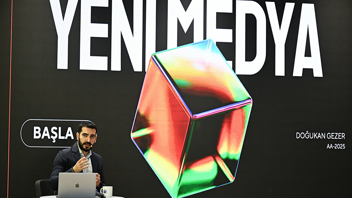 Anadolu Ajansı (AA) Akademi koordinasyonunda medya profesyonellerine yönelik düzenlenen "Dijital Habercilik Eğitimi" tüm hızıyla sürüyor. AA İstanbul Uluslararası Haber Merkezi'nde gerçekleştirilen programın son oturumunda "Platforma Uygun Dijital İçerik Üretimi" masaya yatırıldı. Oturumda sunum yapan GZT Yayın Yönetmeni Doğukan Gezer, yeni medya düzenine dair kritik değerlendirmelerde bulundu.