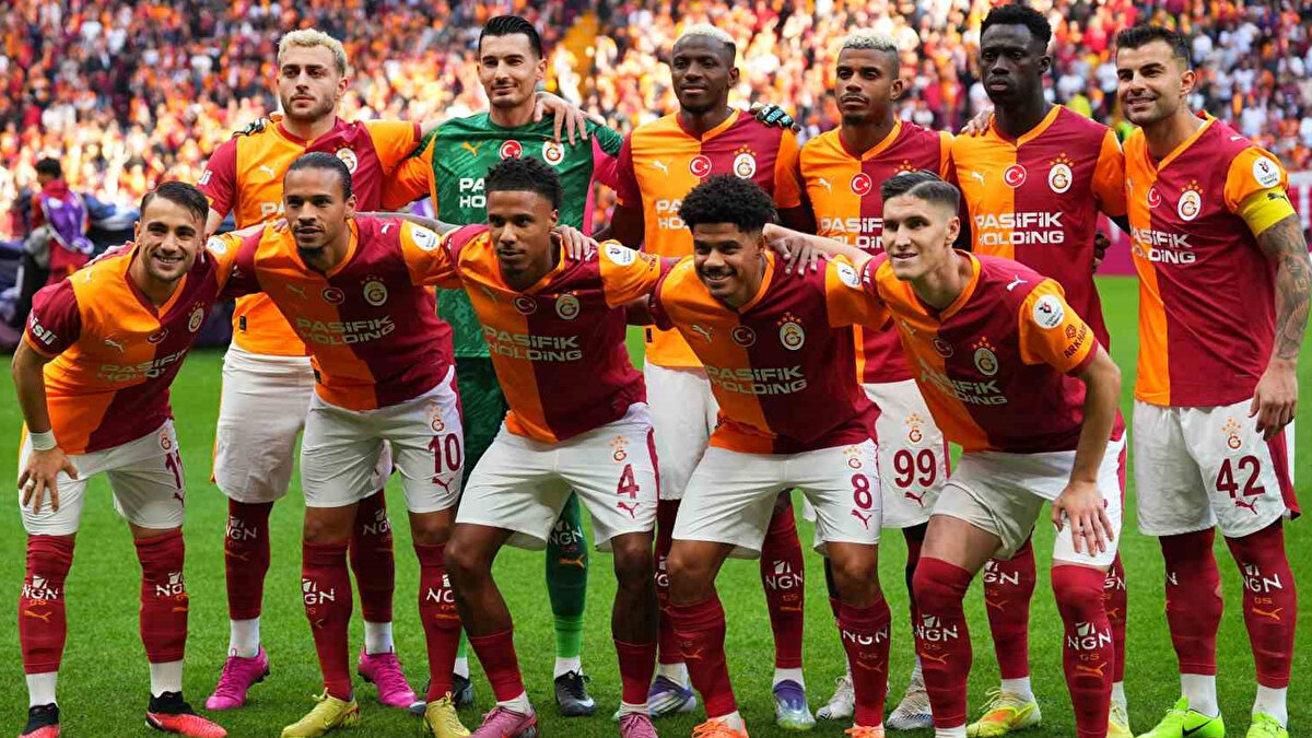 TRABZONSPOR MAÇINDA SAHADA OLACAK<br><br>Uğurcan Çakır'ın 5 Ocak'ta Trabzonspor ile oynanacak olan Süper Kupa yarı finalinde eski takımına karşı sahada olacak.