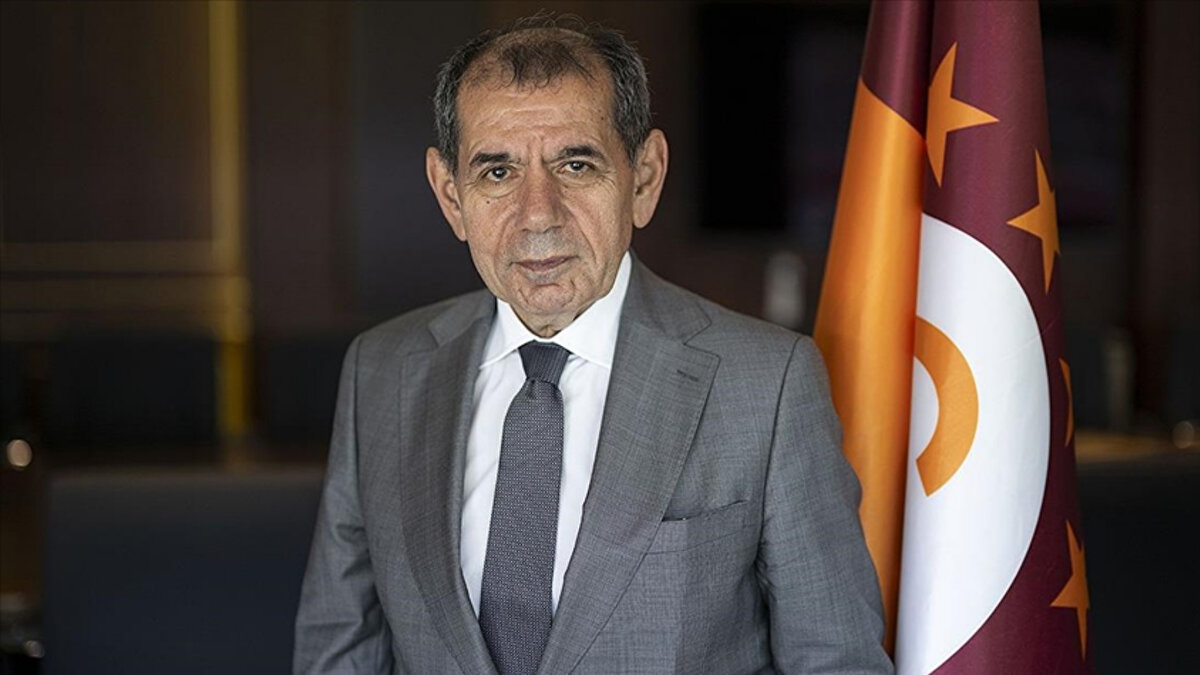 Geçtiğimiz sezona değinen Özbek, geçen sezon tüm kupaları aldıklarını bu sezon da aynısını istediklerini dile getirdi ve şu şekilde konuştu: "Bu yıl da aynı hedefimiz var. Hedefimiz, bu yıl da Türkiye'deki tüm kupaları kazanmak ve Şampiyonlar Ligi'nde bir şeyler başarmak."