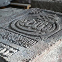 Un voyage dans l'Histoire grâce à un musée où 500 objets en pierre sont exposés en plein air