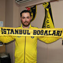 Tribünde tek başına takımını destekleyen İstanbulspor taraftarı: 'Bu tutkudan vazgeçemiyorum'