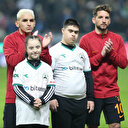 Galatasaray'ın tecrübeli yıldızı Mertens'ten takdir gören hareket 