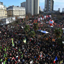France/retraites: des dizaines de milliers de manifestants à Paris